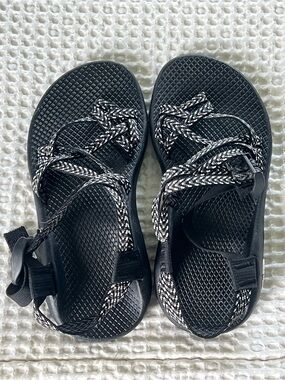 Woman’s Black Rope Strap Sandals - Lightweight Comfort